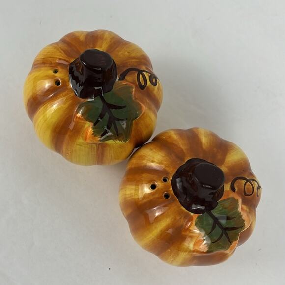 Pumpkin Salt Pepper Shakers Ceramic Rustic 2.5 x 3 inch - Picture 2 of 4